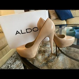 Nude Aldo heels